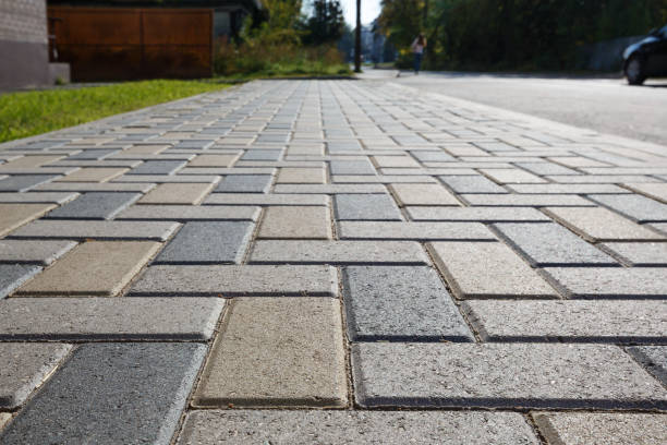 Best Driveway Paving Near Me  in Country Clu, MO