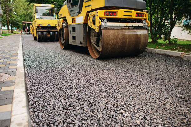Best Concrete Paver Driveway  in Country Clu, MO